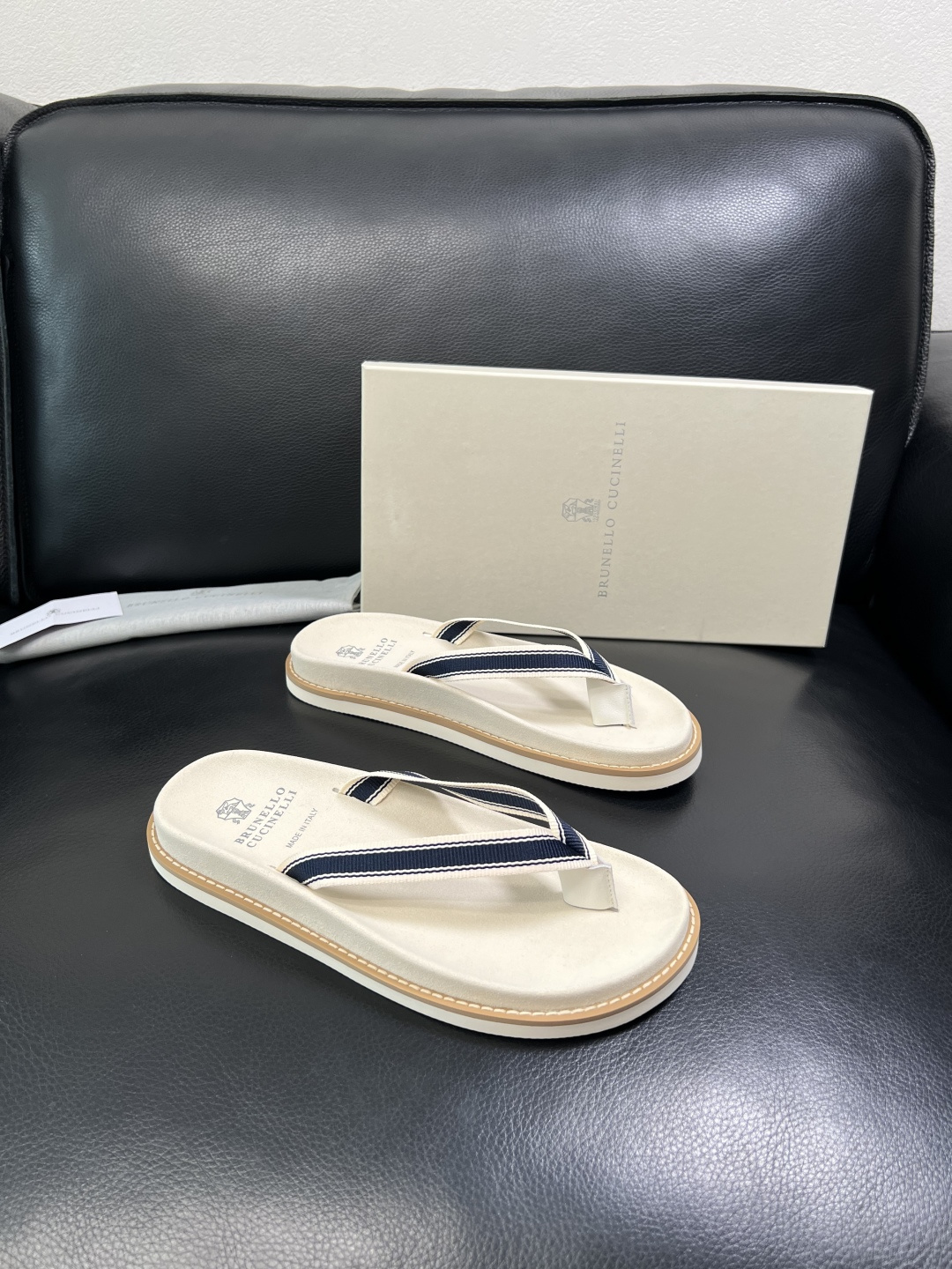 Brunello Cucinelli 高品质 顶级工艺品 BC 拖鞋专柜同步原厂配置，意大利进口牛皮面料