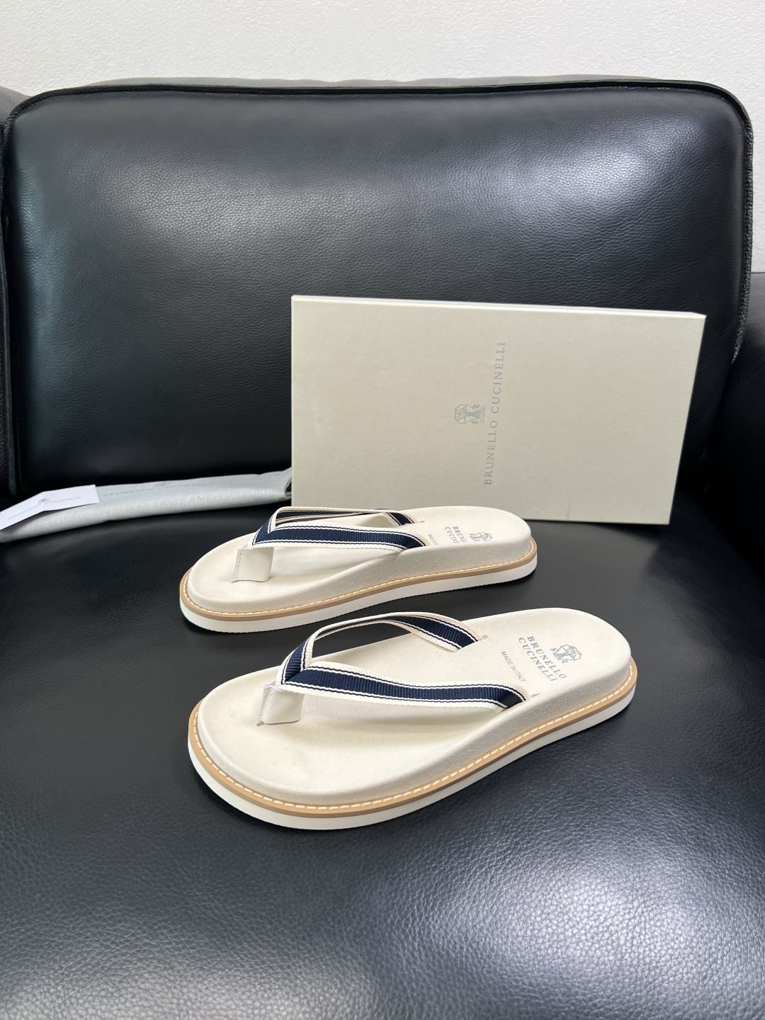 Brunello Cucinelli 高品质 顶级工艺品 BC 拖鞋专柜同步原厂配置，意大利进口牛皮面料