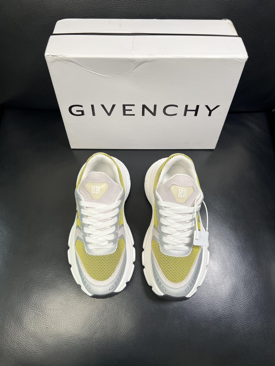 Givenchy 高品质 顶级工艺品 纪梵希 专柜同步原厂配置，意大利进口牛皮搭配网布面料，全鞋配件私模