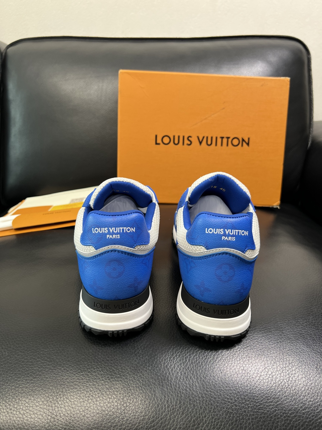 Lv 高品质 顶级工艺品 路易威登，运动板鞋专柜同步，鞋面意大利进口，高品质拼接缤纷色彩复杂工艺品，进口