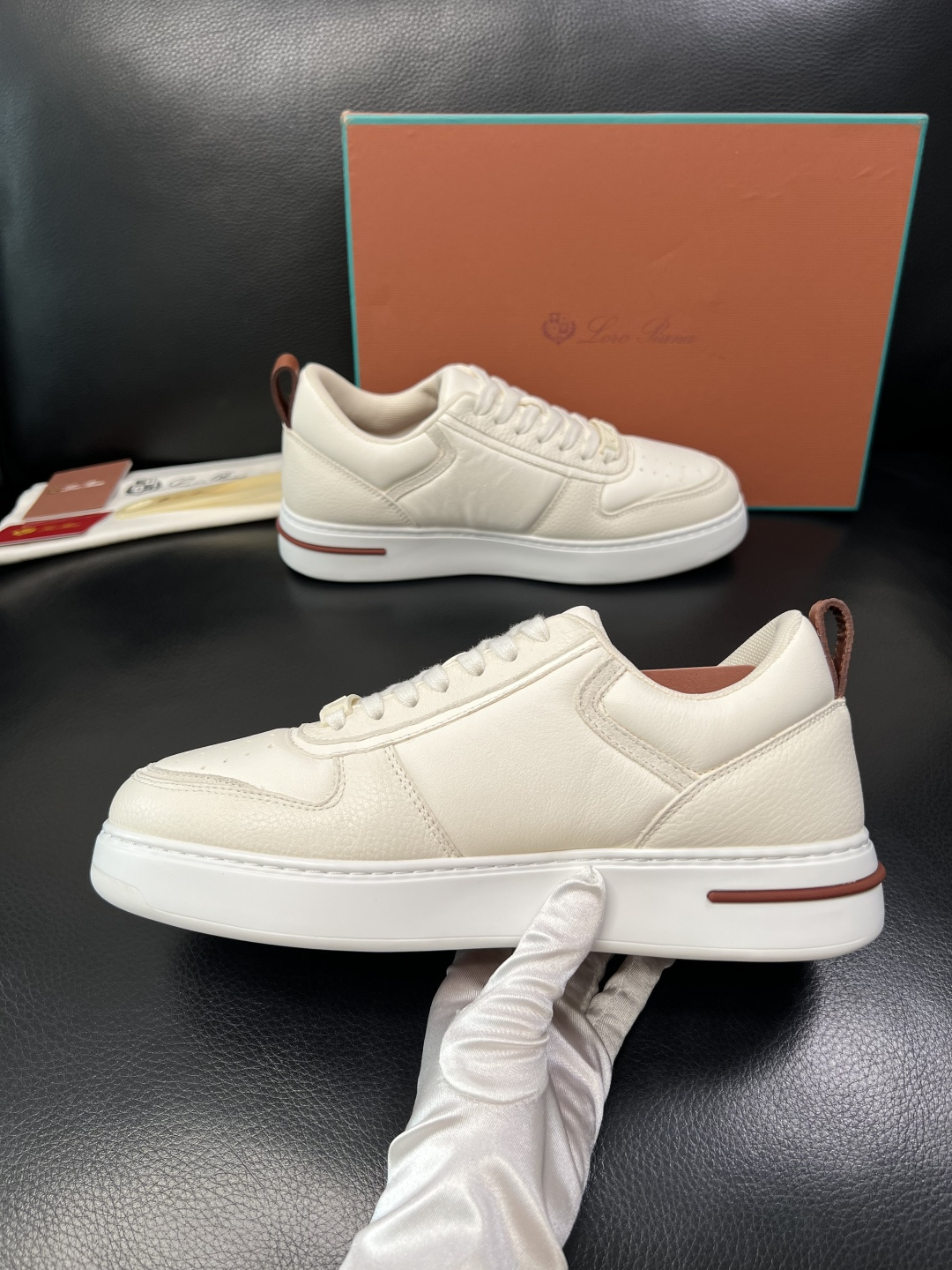 Loro Piana 高品质 顶级工艺品 诺悠翩雅 新品专柜同步原厂配置，鞋面意大利进口牛皮面料，高品质