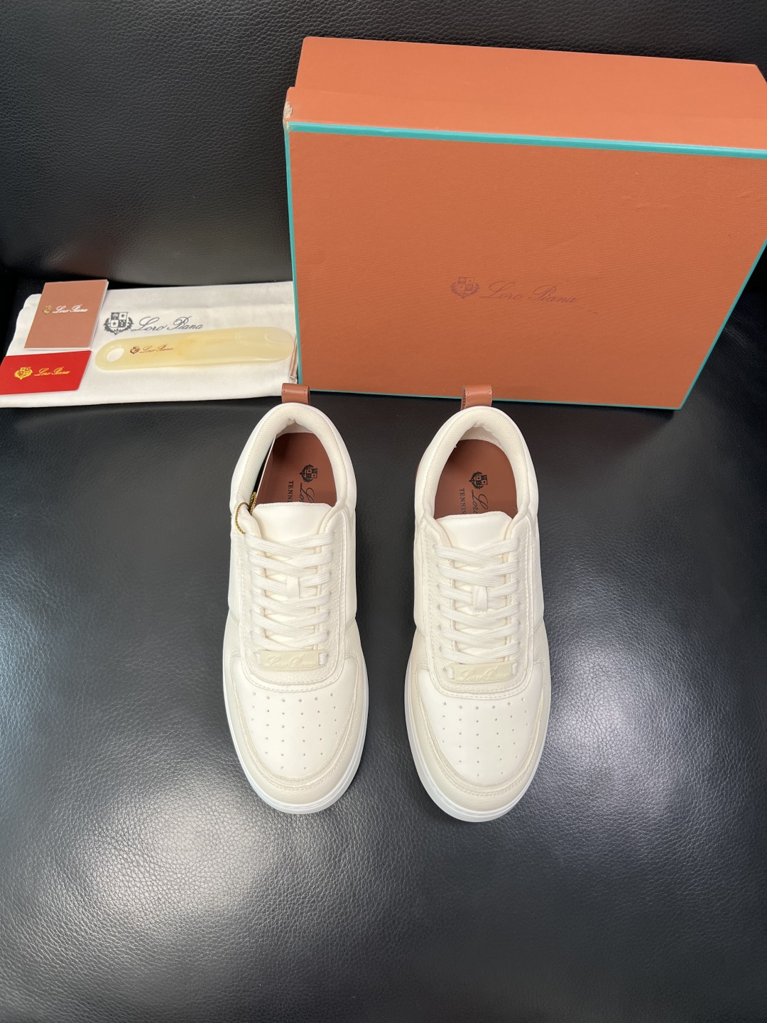 Loro Piana 高品质 顶级工艺品 诺悠翩雅 新品专柜同步原厂配置，鞋面意大利进口牛皮面料，高品质