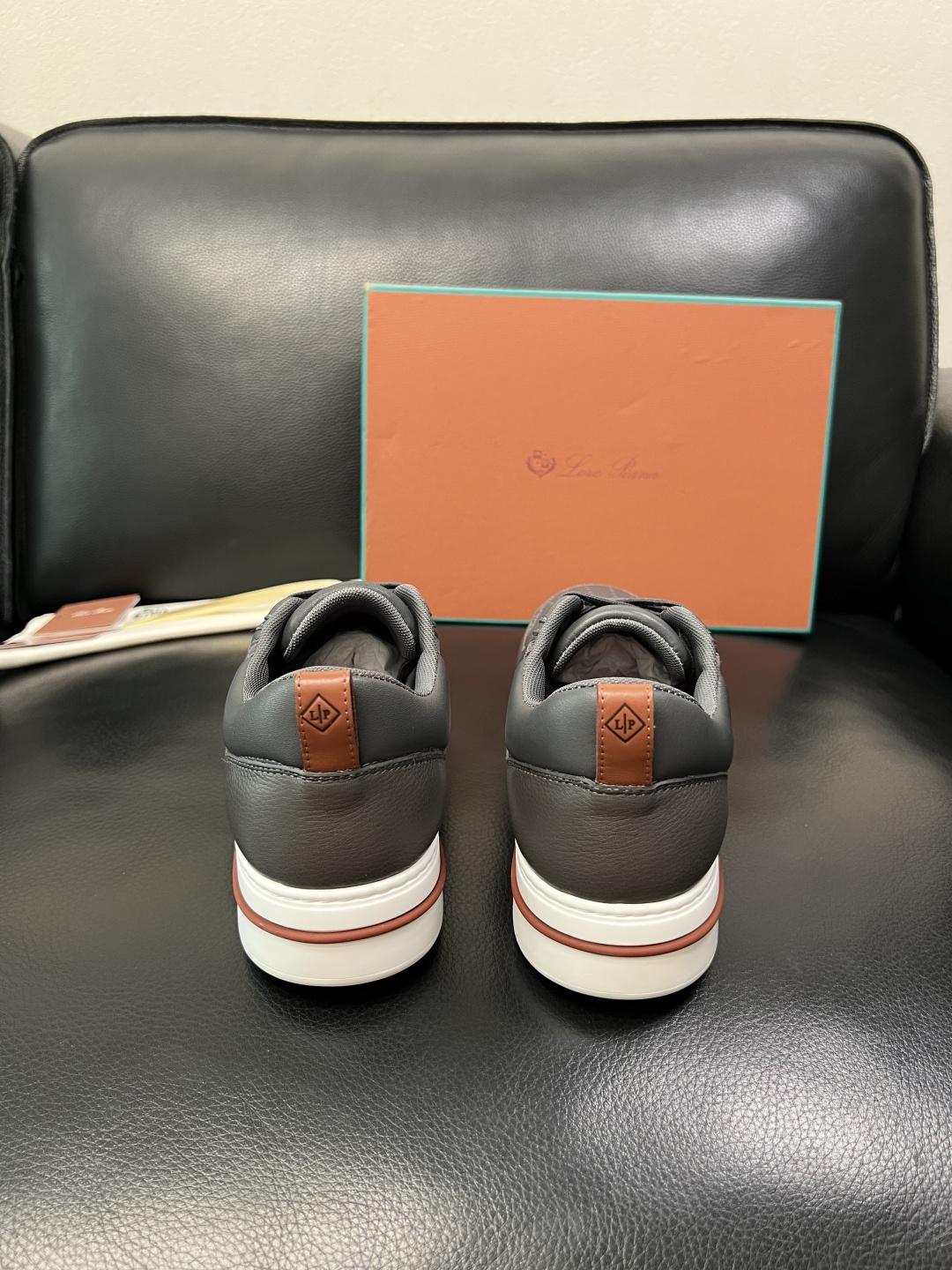 Loro Piana 高品质 顶级工艺品 诺悠翩雅 新品专柜同步原厂配置，鞋面意大利进口牛皮面料，高品质