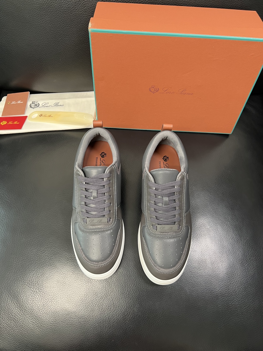 Loro Piana 高品质 顶级工艺品 诺悠翩雅 新品专柜同步原厂配置，鞋面意大利进口牛皮面料，高品质