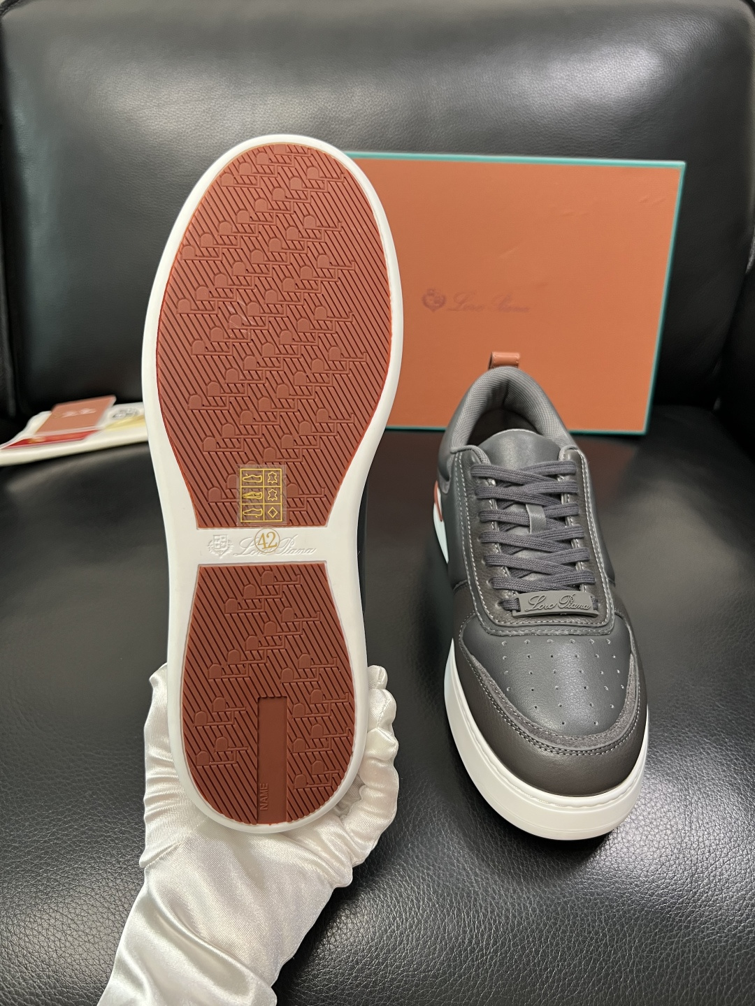 Loro Piana 高品质 顶级工艺品 诺悠翩雅 新品专柜同步原厂配置，鞋面意大利进口牛皮面料，高品质