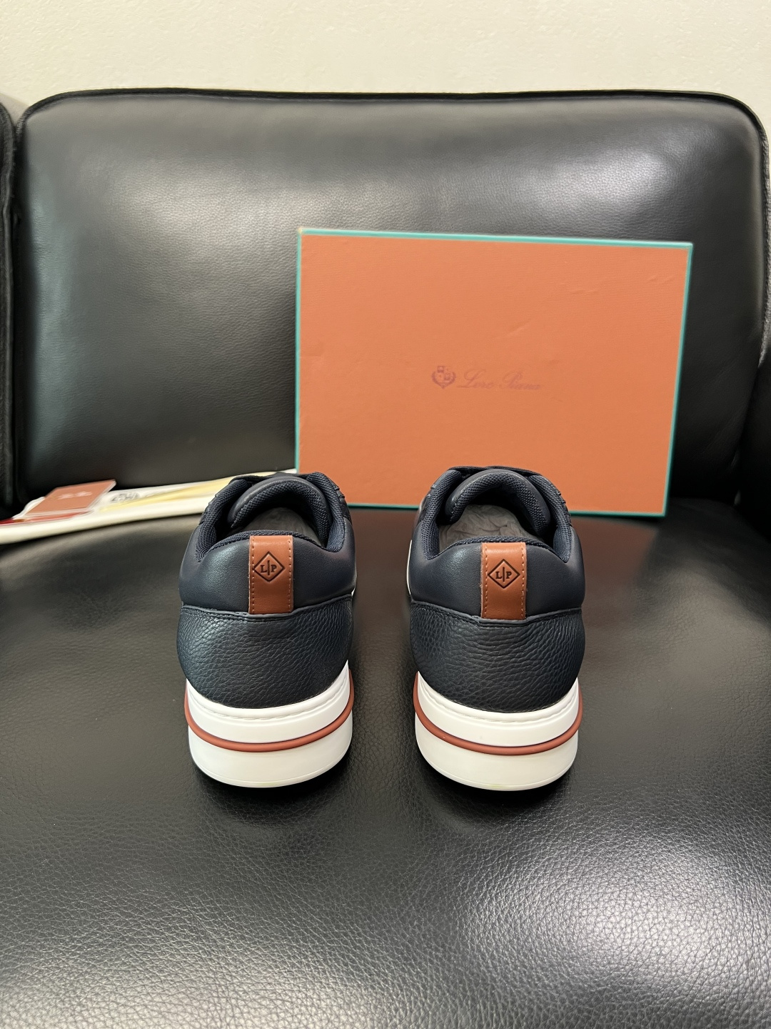 Loro Piana 高品质 顶级工艺品 诺悠翩雅 新品专柜同步原厂配置，鞋面意大利进口牛皮面料，高品质