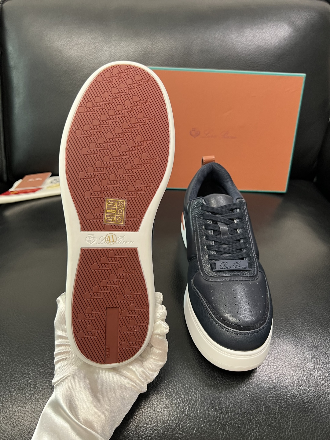 Loro Piana 高品质 顶级工艺品 诺悠翩雅 新品专柜同步原厂配置，鞋面意大利进口牛皮面料，高品质