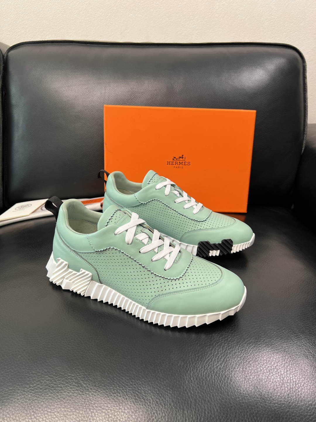Hermes 高品质 顶级工艺品 爱马仕 专柜同步发售原厂配置，意大利进口原版牛皮面料，高品质拼接工艺，
