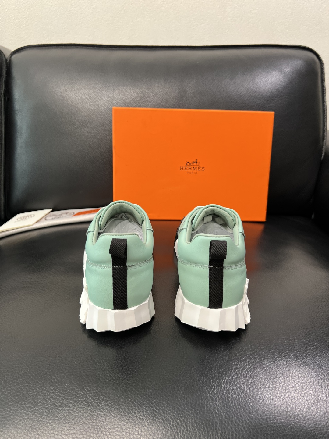 Hermes 高品质 顶级工艺品 爱马仕 专柜同步发售原厂配置，意大利进口原版牛皮面料，高品质拼接工艺，