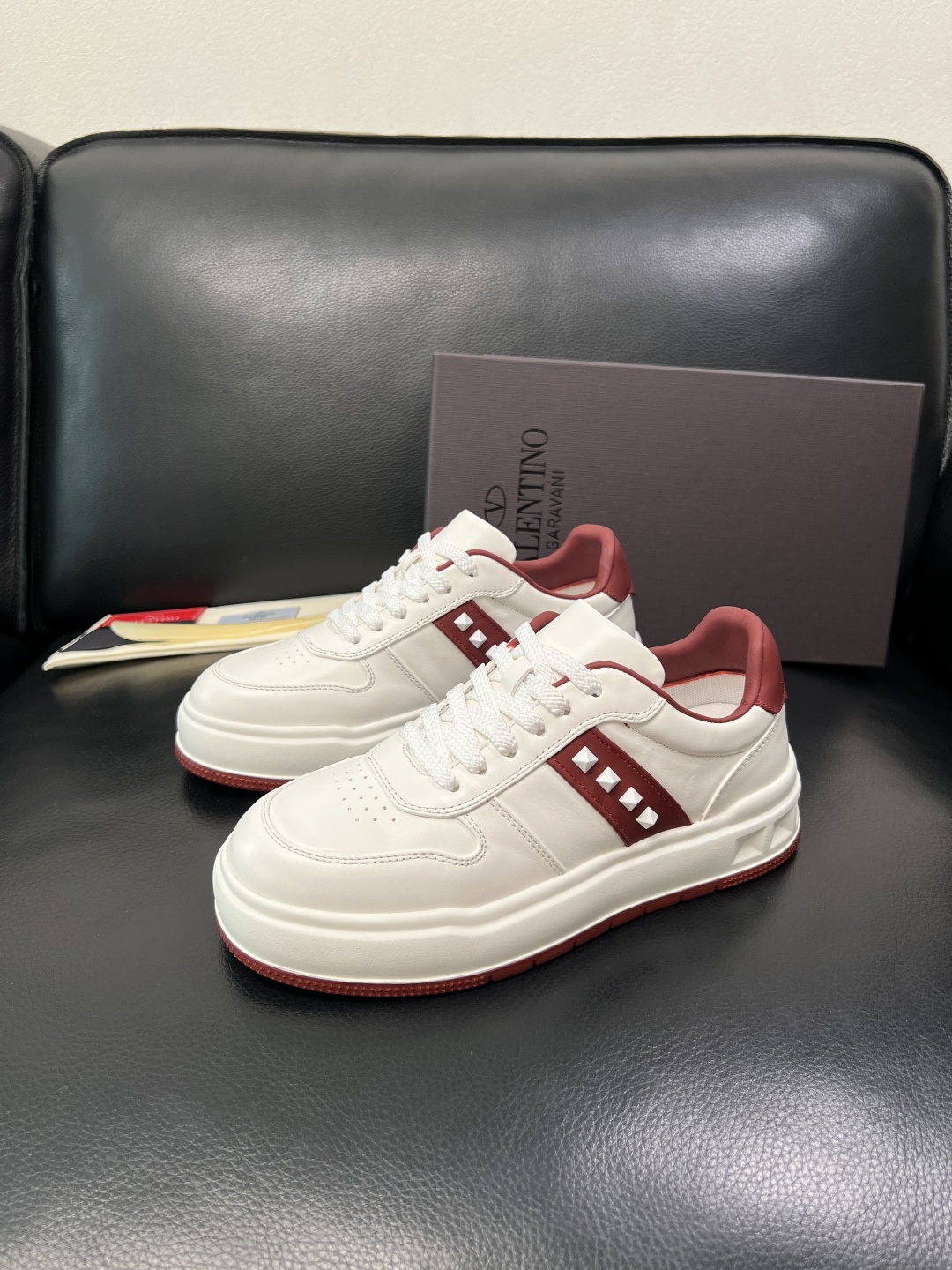 VALENTINO 高品质 顶级工艺品 华伦天奴，运动板鞋专柜同步，鞋面意大利进口，高品质拼接缤纷色彩复