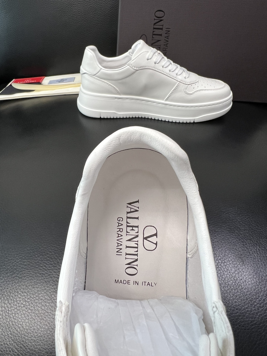 VALENTINO 高品质 顶级工艺品 华伦天奴，运动板鞋专柜同步，鞋面意大利进口，高品质拼接缤纷色彩复