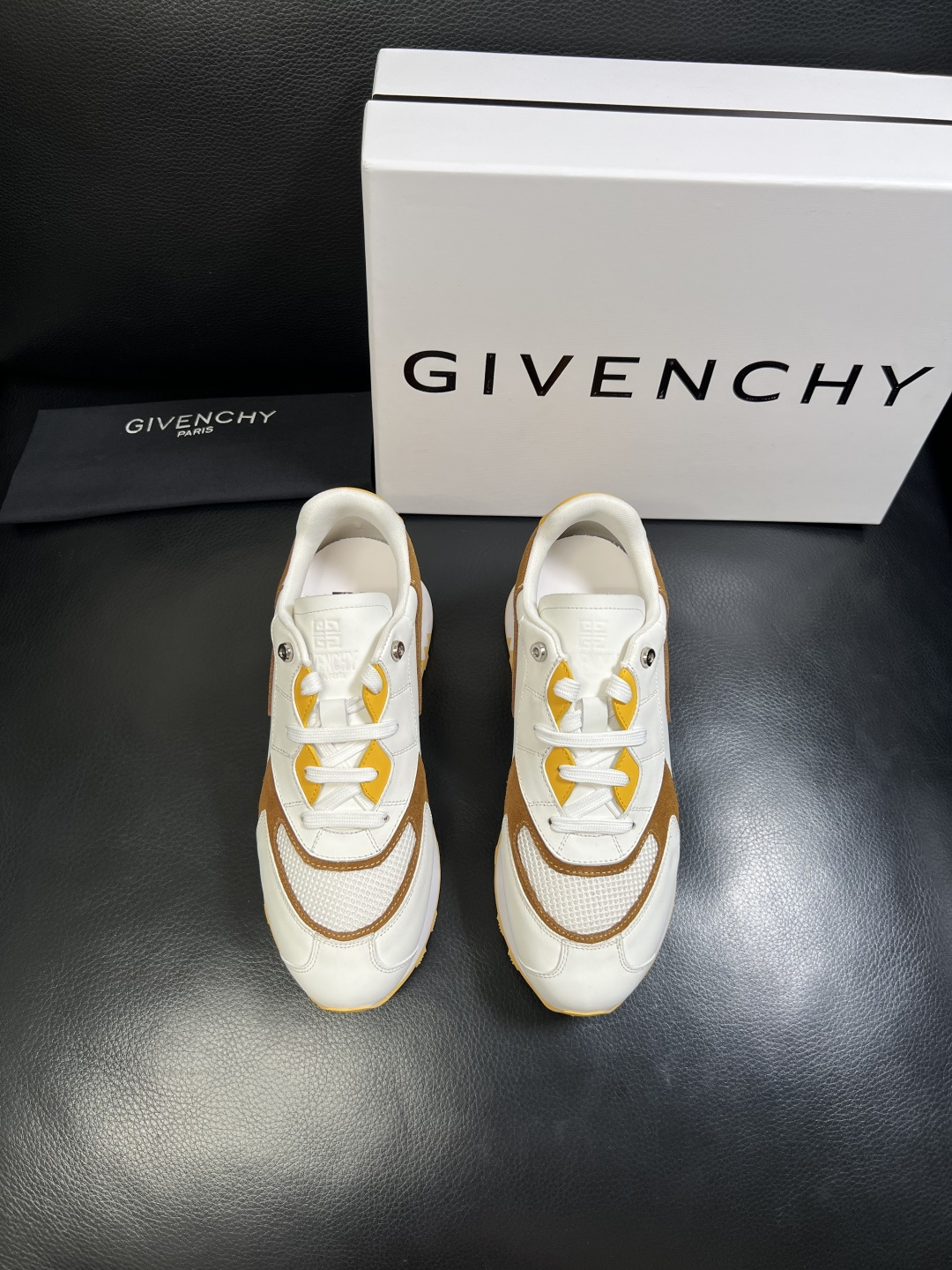 Givenchy 高品质 顶级工艺品 纪梵希 专柜同步原厂配置，意大利进口牛皮搭配面料，全鞋配件私模打造