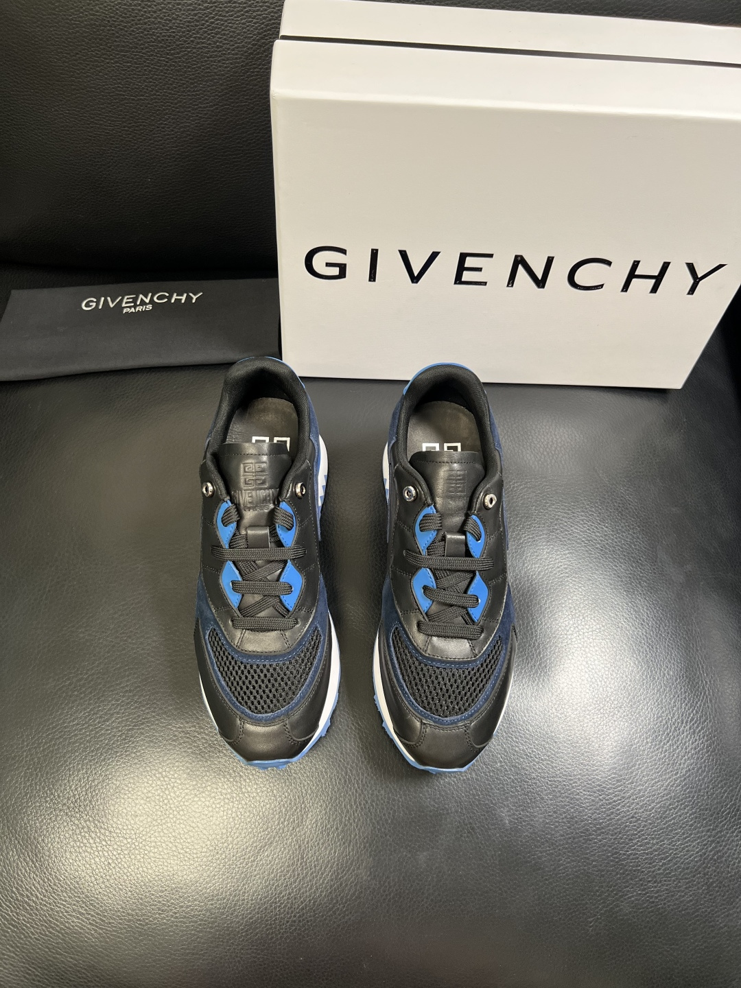 Givenchy 高品质 顶级工艺品 纪梵希 专柜同步原厂配置，意大利进口牛皮搭配面料，全鞋配件私模打造