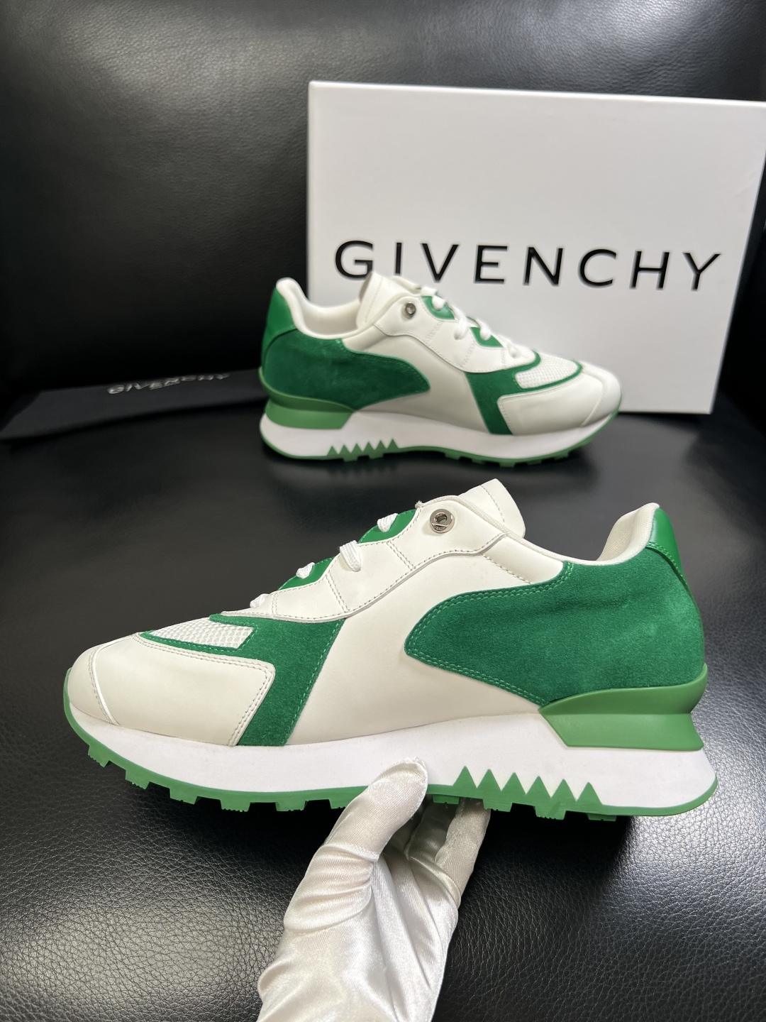 Givenchy 高品质 顶级工艺品 纪梵希 专柜同步原厂配置，意大利进口牛皮搭配面料，全鞋配件私模打造