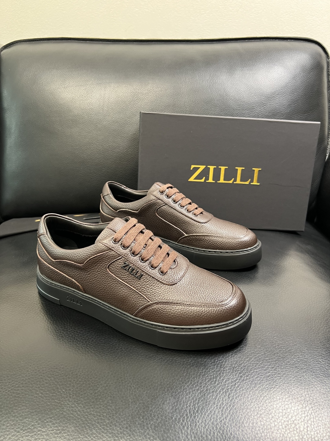 ZILLI 高品质 顶级工艺品 专柜同步发售原厂配置，意大利进口原版牛皮面料，进口水染牛里 ，鞋底：原厂