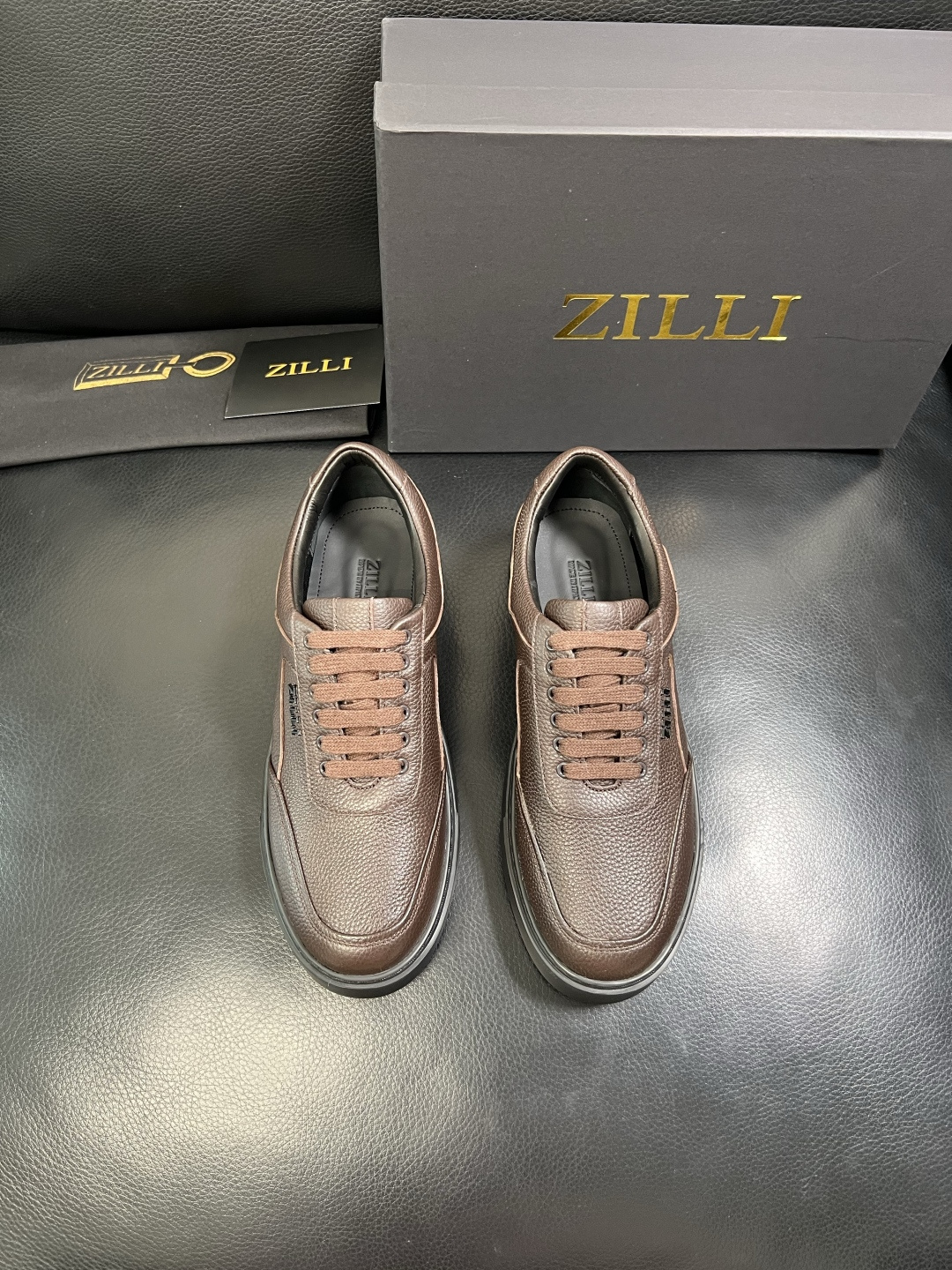 ZILLI 高品质 顶级工艺品 专柜同步发售原厂配置，意大利进口原版牛皮面料，进口水染牛里 ，鞋底：原厂