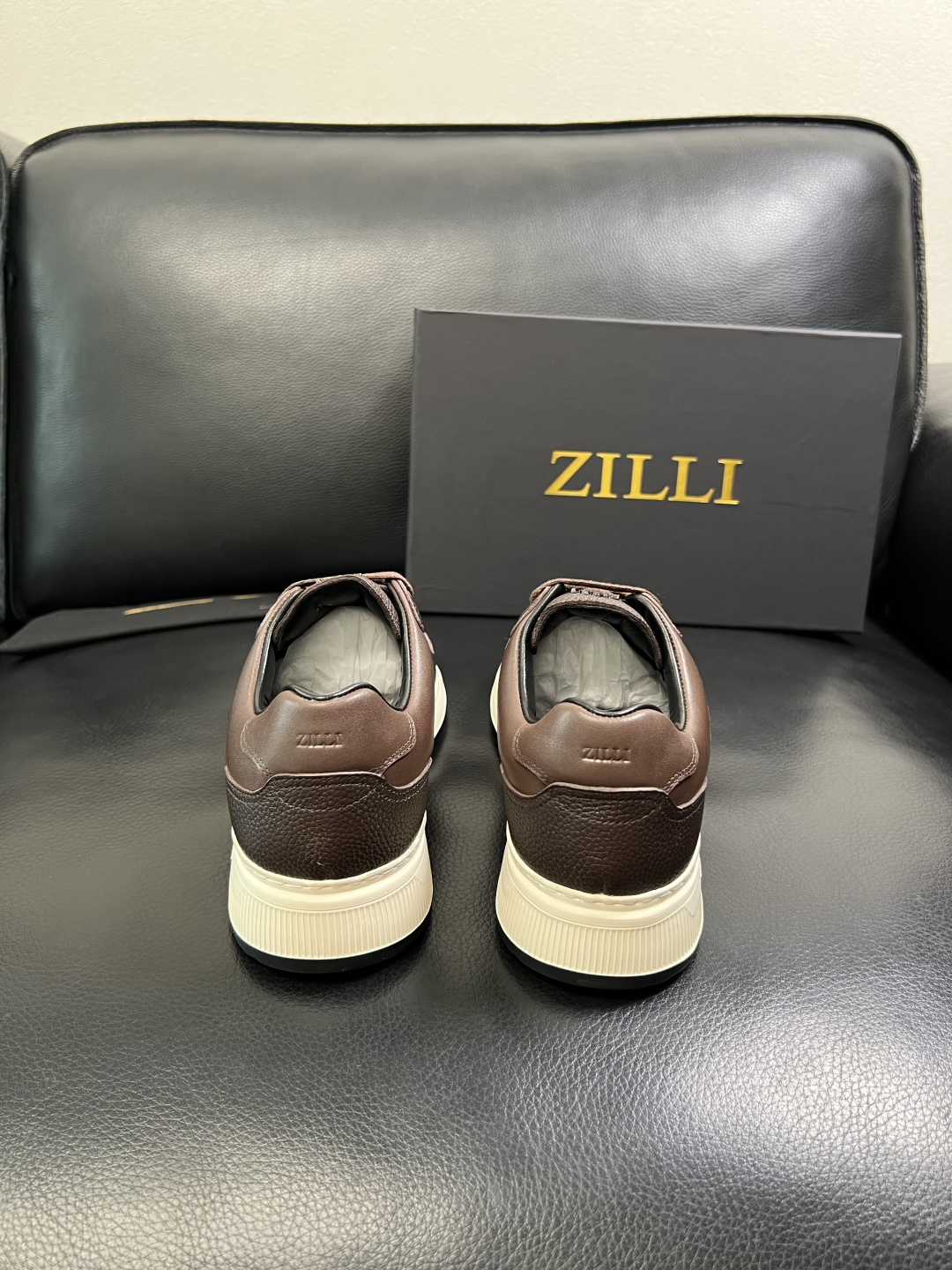 ZILLI 高品质 顶级工艺品 专柜同步发售原厂配置，意大利进口原版牛皮面料，进口水染牛里 ，鞋底：原厂