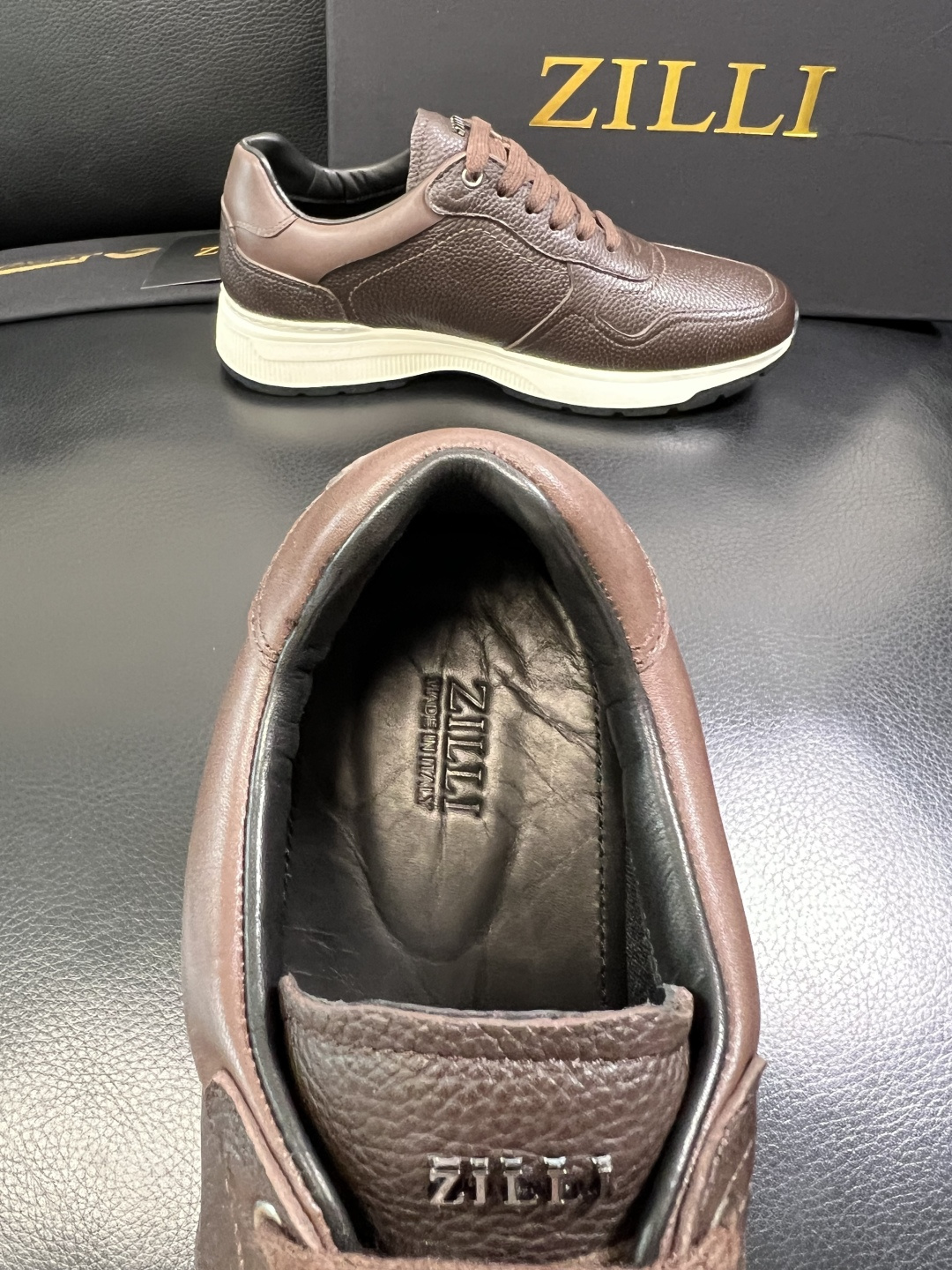 ZILLI 高品质 顶级工艺品 专柜同步发售原厂配置，意大利进口原版牛皮面料，进口水染牛里 ，鞋底：原厂