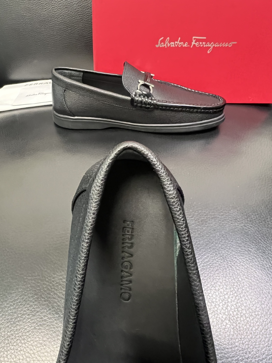 Ferragamo 高品质 顶级工艺品 菲拉格慕 专柜同步发售原厂配置，意大利进口原版牛皮，进口水染牛里