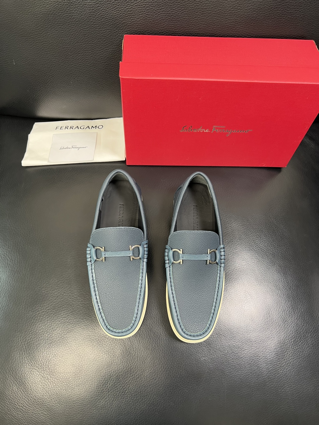Ferragamo 高品质 顶级工艺品 菲拉格慕 专柜同步发售原厂配置，意大利进口原版牛皮，进口水染牛里