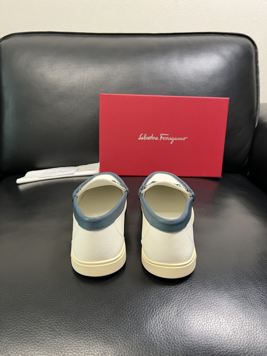 Ferragamo 高品质 顶级工艺品 菲拉格慕 专柜同步发售原厂配置，意大利进口原版牛皮，进口水染牛里