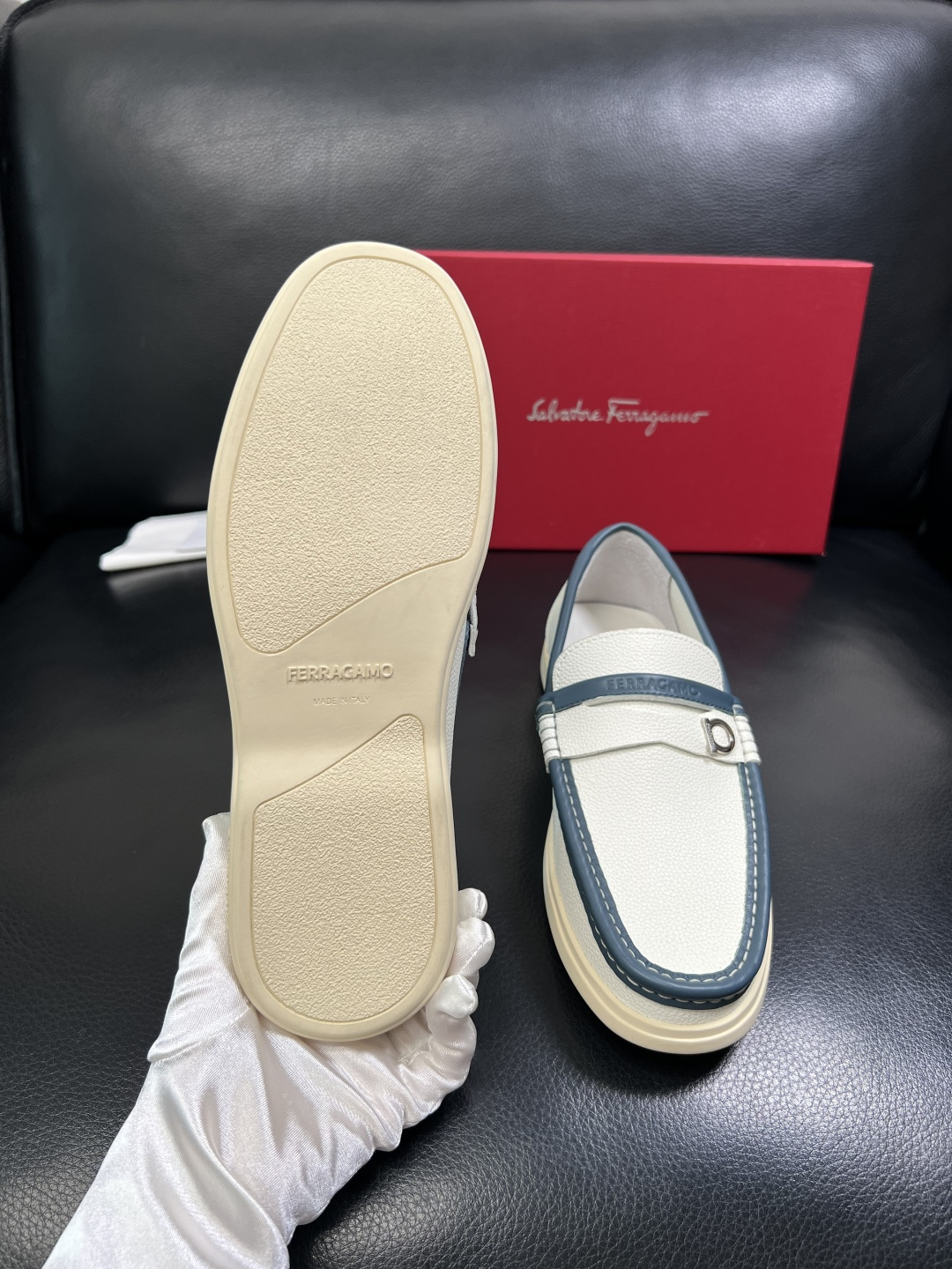 Ferragamo 高品质 顶级工艺品 菲拉格慕 专柜同步发售原厂配置，意大利进口原版牛皮，进口水染牛里