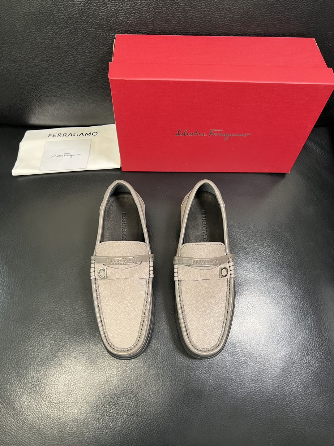 Ferragamo 高品质 顶级工艺品 菲拉格慕 专柜同步发售原厂配置，意大利进口原版牛皮，进口水染牛里