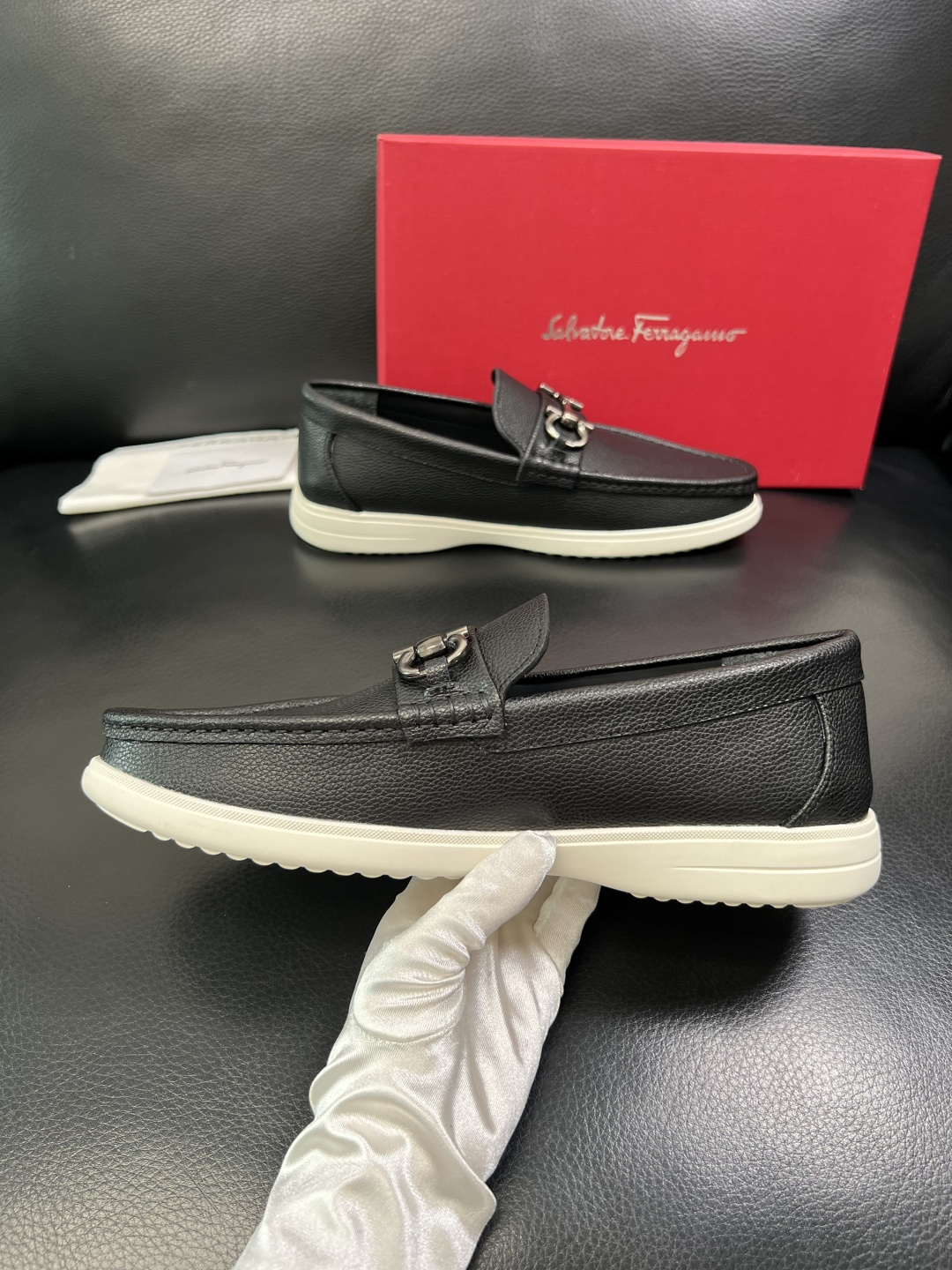 Ferragamo 高品质 顶级工艺品 菲拉格慕 专柜同步发售原厂配置，意大利进口原版牛皮，进口水染牛里