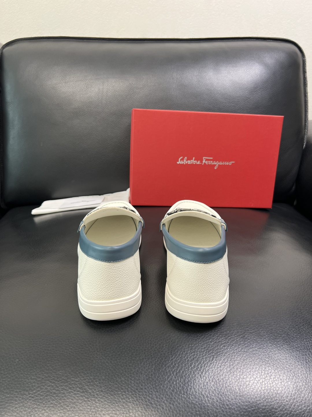 Ferragamo 高品质 顶级工艺品 菲拉格慕 专柜同步发售原厂配置，意大利进口原版牛皮，进口水染牛里