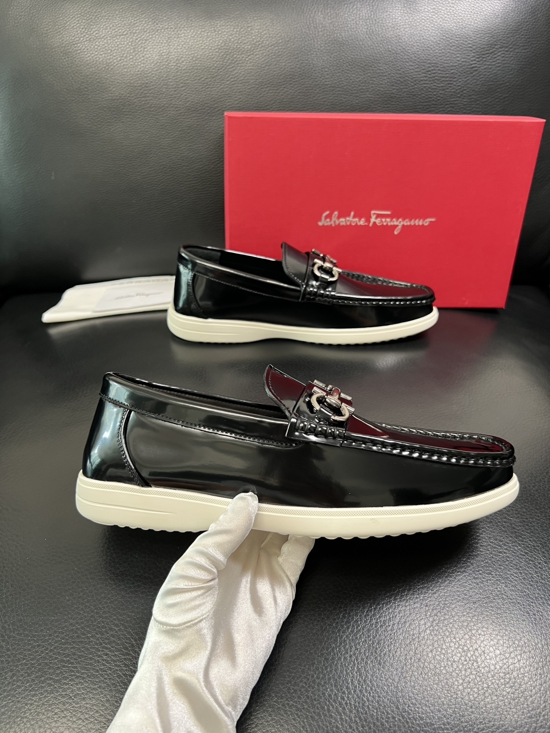 Ferragamo 高品质 顶级工艺品 菲拉格慕 专柜同步发售原厂配置，意大利进口原版牛皮，进口水染牛里