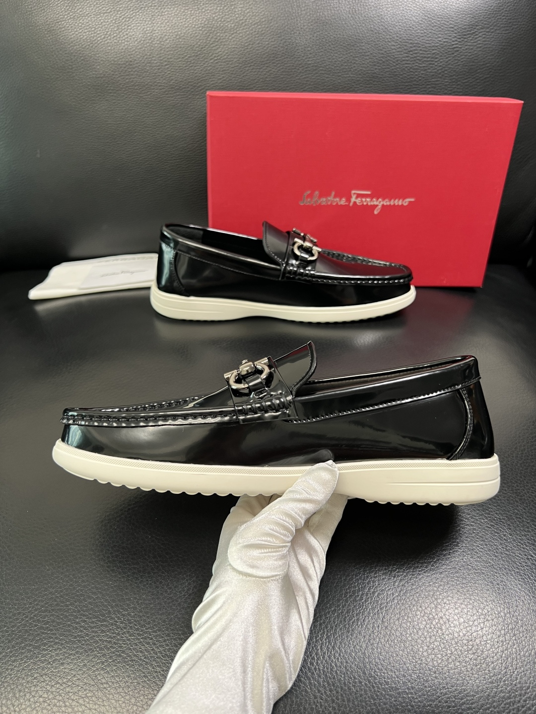 Ferragamo 高品质 顶级工艺品 菲拉格慕 专柜同步发售原厂配置，意大利进口原版牛皮，进口水染牛里