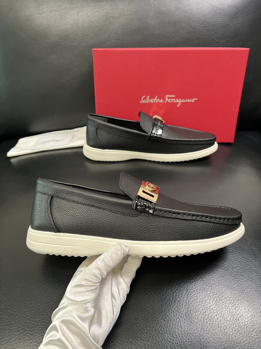 Ferragamo 高品质 顶级工艺品 菲拉格慕 专柜同步发售原厂配置，意大利进口原版牛皮，进口水染牛里