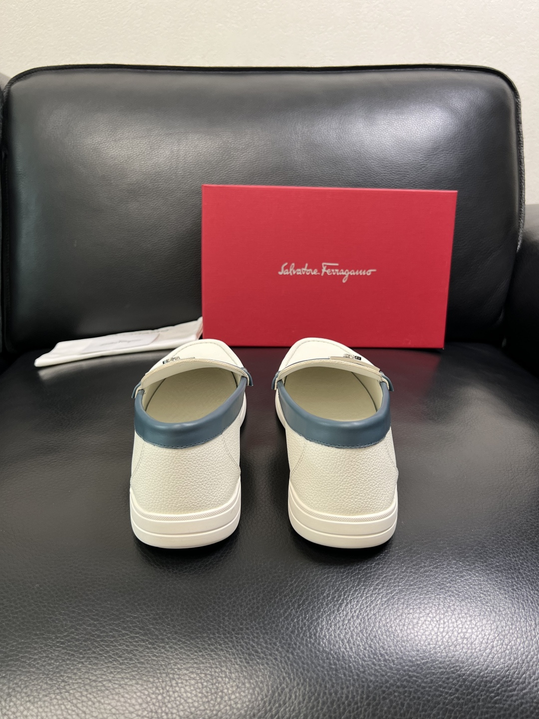 Ferragamo 高品质 顶级工艺品 菲拉格慕 专柜同步发售原厂配置，意大利进口原版牛皮，进口水染牛里