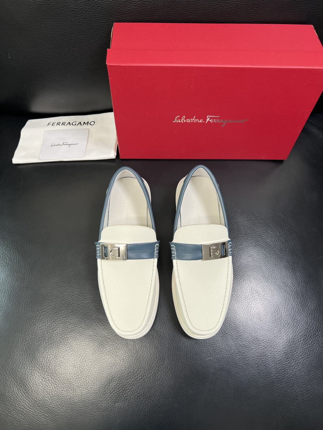 Ferragamo 高品质 顶级工艺品 菲拉格慕 专柜同步发售原厂配置，意大利进口原版牛皮，进口水染牛里