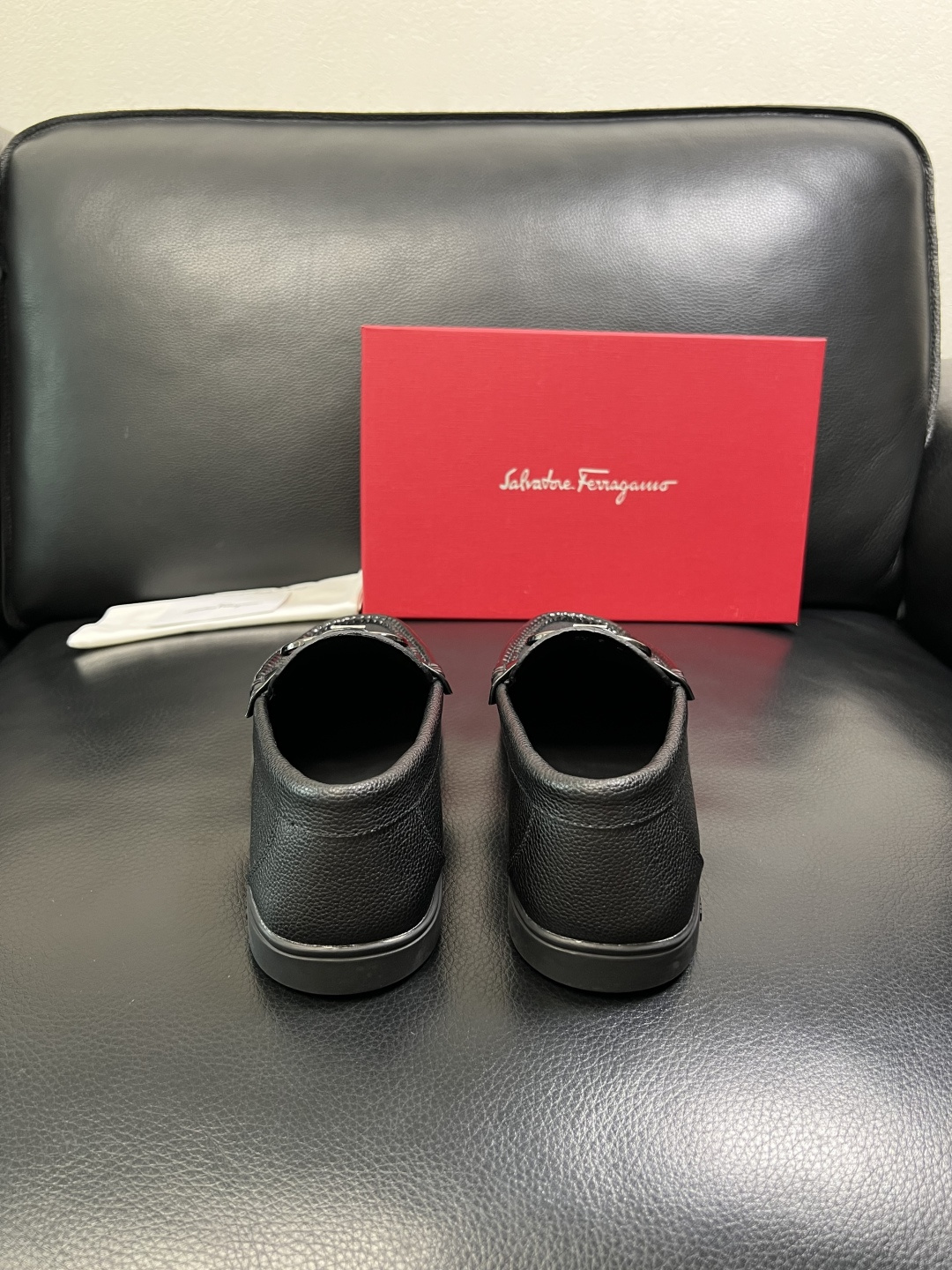 Ferragamo 高品质 顶级工艺品 菲拉格慕 专柜同步发售原厂配置，意大利进口原版牛皮，进口水染牛里