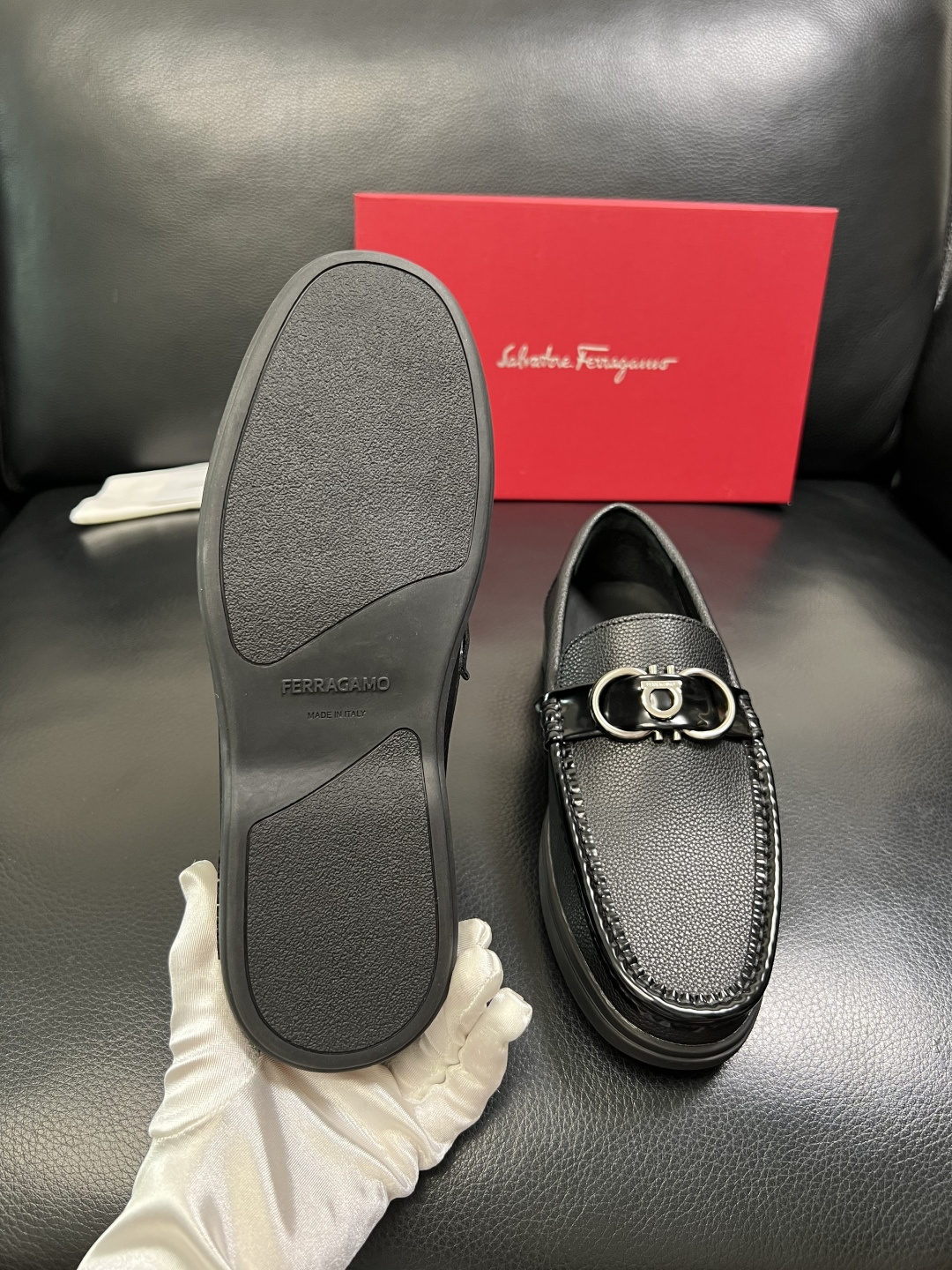 Ferragamo 高品质 顶级工艺品 菲拉格慕 专柜同步发售原厂配置，意大利进口原版牛皮，进口水染牛里