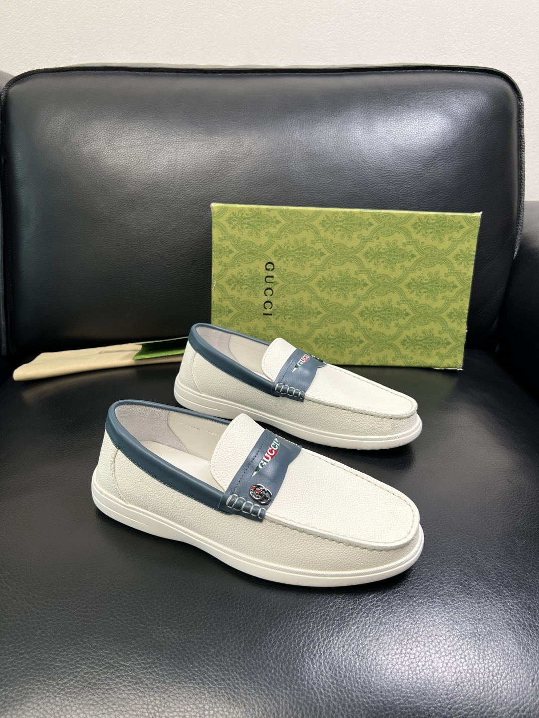 Gucci 高品质 顶级工艺品 古奇 专柜新款原厂配置，意大利进口牛皮面料，进口牛皮内里垫，透气舒适，鞋