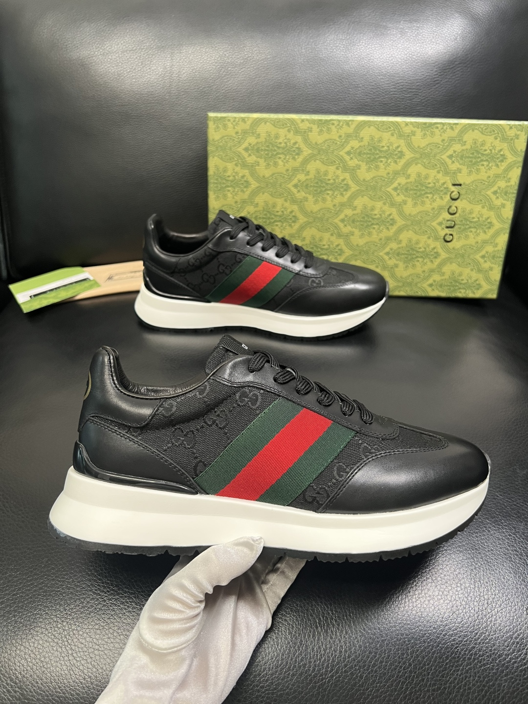 Gucci 高品质 顶级工艺品 古奇 专柜新款原厂配置，意大利进口牛皮面料，进口牛皮内里垫，透气舒适，鞋