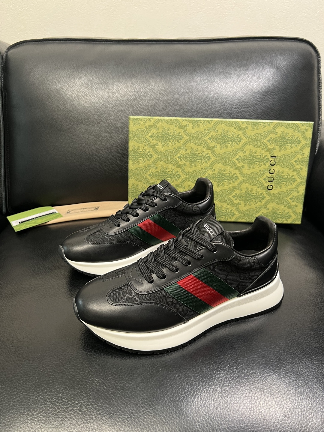 Gucci 高品质 顶级工艺品 古奇 专柜新款原厂配置，意大利进口牛皮面料，进口牛皮内里垫，透气舒适，鞋