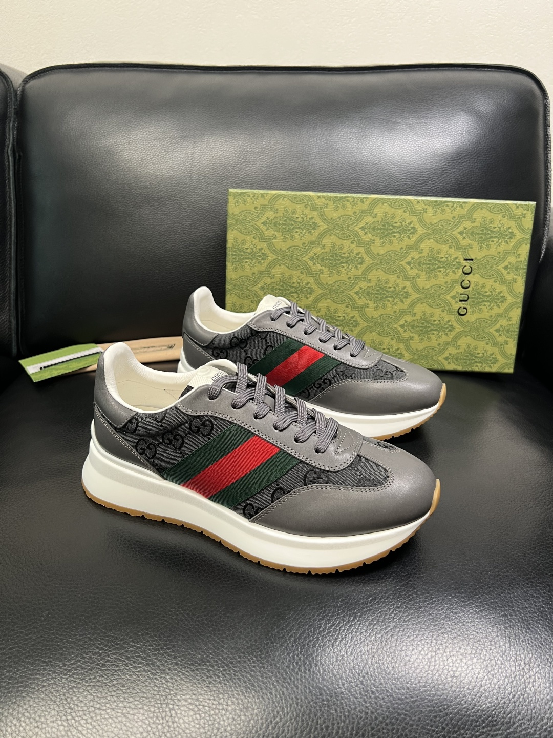 Gucci 高品质 顶级工艺品 古奇 专柜新款原厂配置，意大利进口牛皮面料，进口牛皮内里垫，透气舒适，鞋