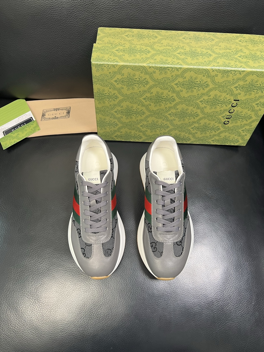 Gucci 高品质 顶级工艺品 古奇 专柜新款原厂配置，意大利进口牛皮面料，进口牛皮内里垫，透气舒适，鞋