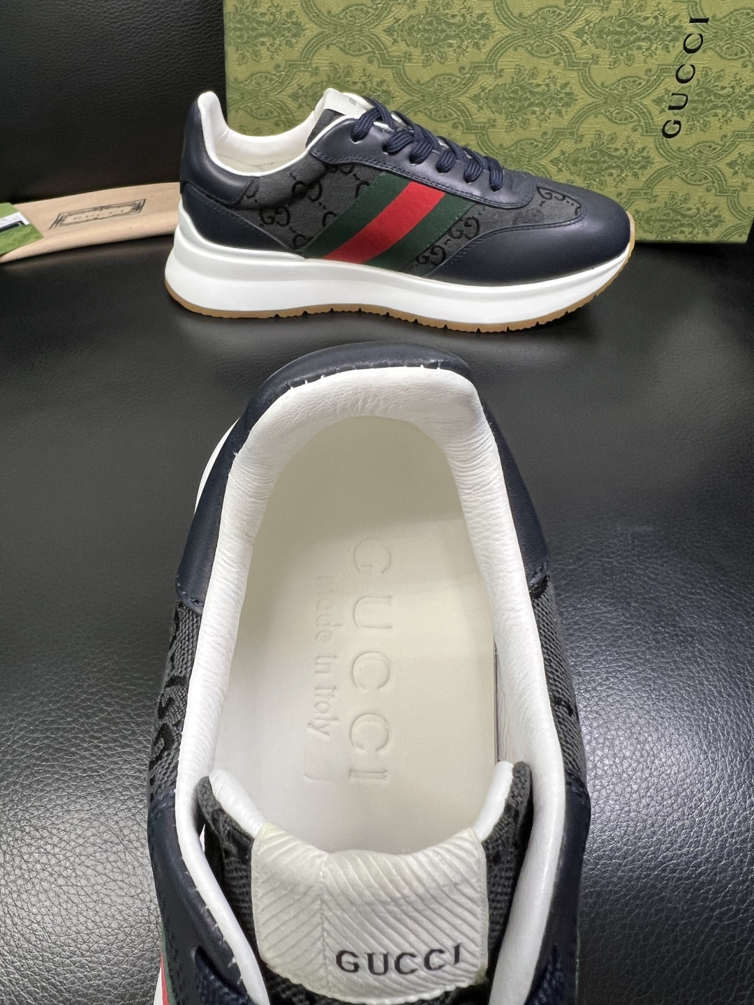 Gucci 高品质 顶级工艺品 古奇 专柜新款原厂配置，意大利进口牛皮面料，进口牛皮内里垫，透气舒适，鞋