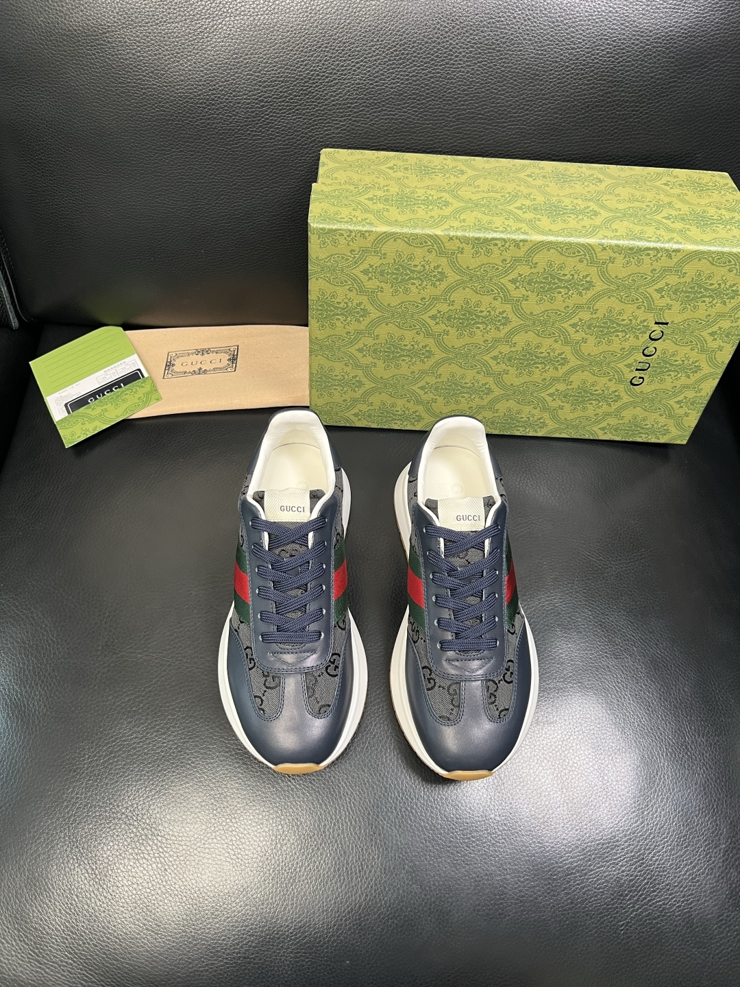 Gucci 高品质 顶级工艺品 古奇 专柜新款原厂配置，意大利进口牛皮面料，进口牛皮内里垫，透气舒适，鞋