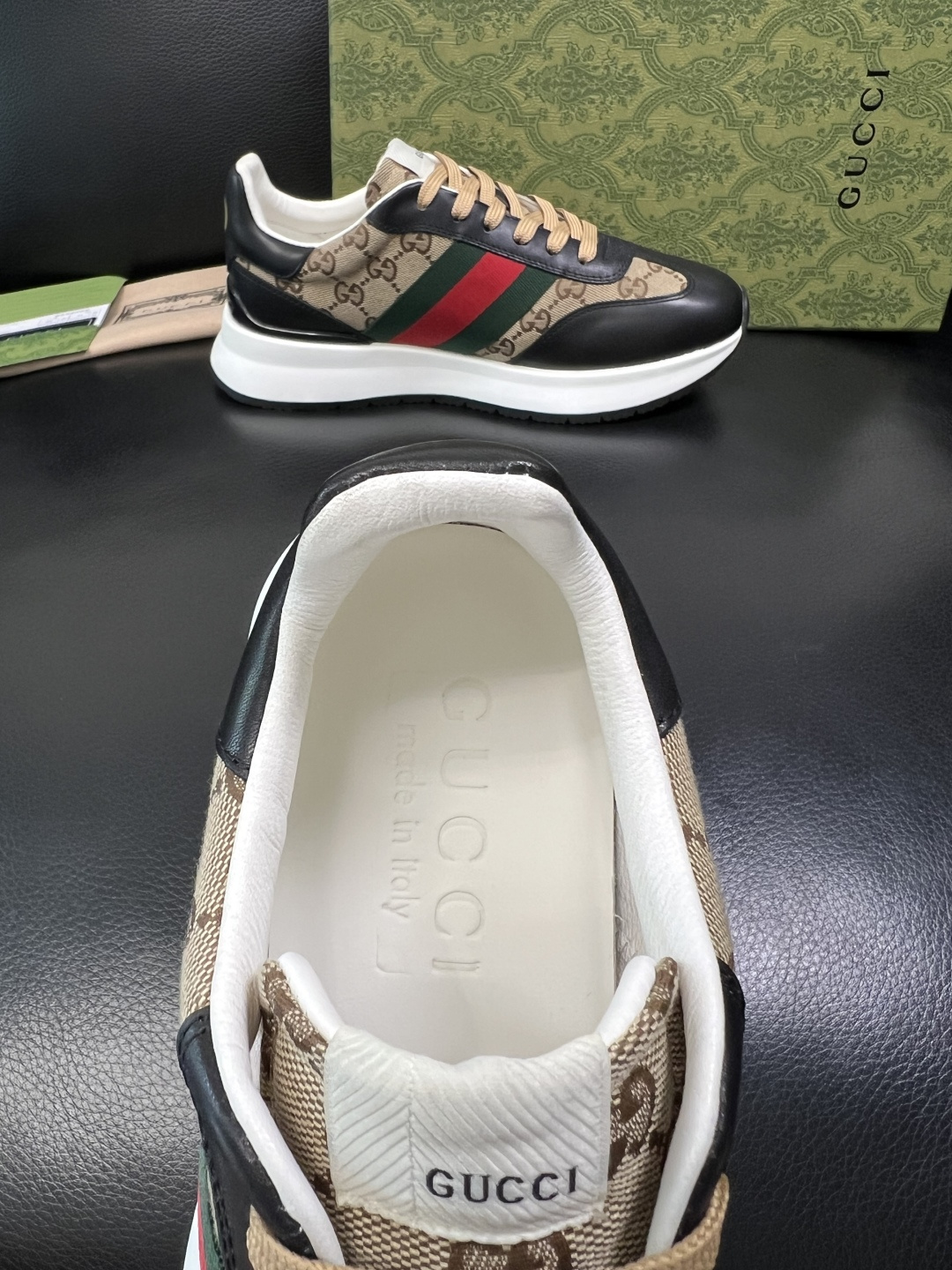 Gucci 高品质 顶级工艺品 古奇 专柜新款原厂配置，意大利进口牛皮面料，进口牛皮内里垫，透气舒适，鞋