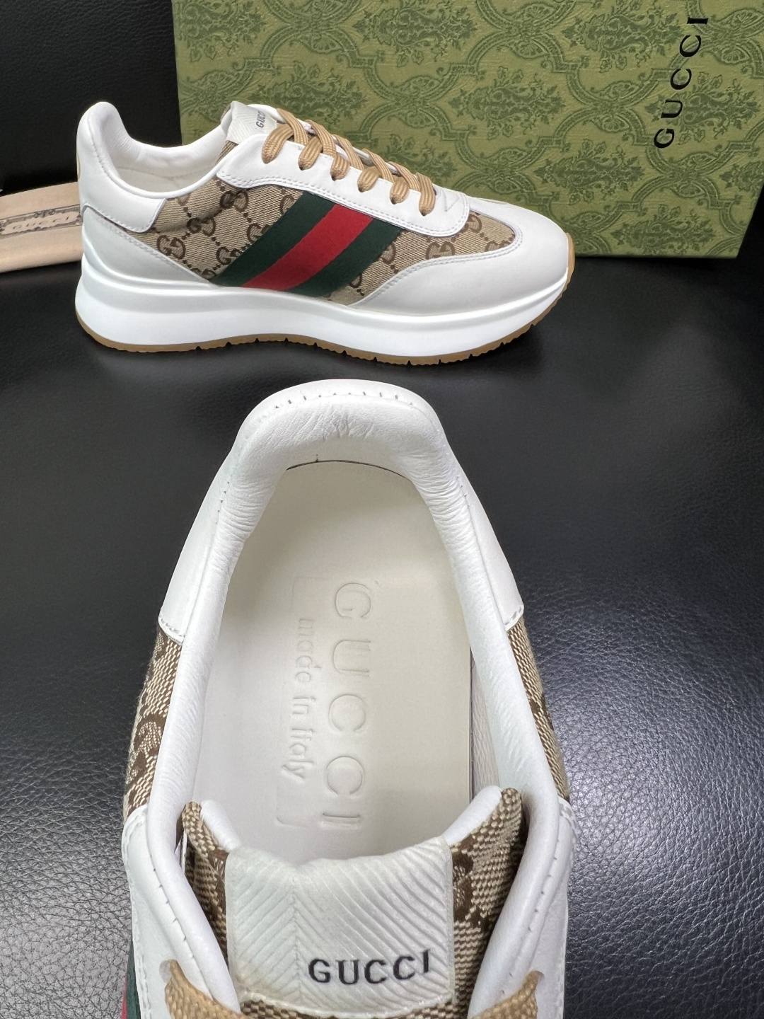 Gucci 高品质 顶级工艺品 古奇 专柜新款原厂配置，意大利进口牛皮面料，进口牛皮内里垫，透气舒适，鞋