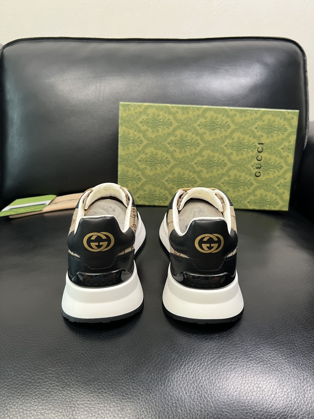 Gucci 高品质 顶级工艺品 古奇 专柜新款原厂配置，意大利进口牛皮面料，进口牛皮内里垫，透气舒适，鞋