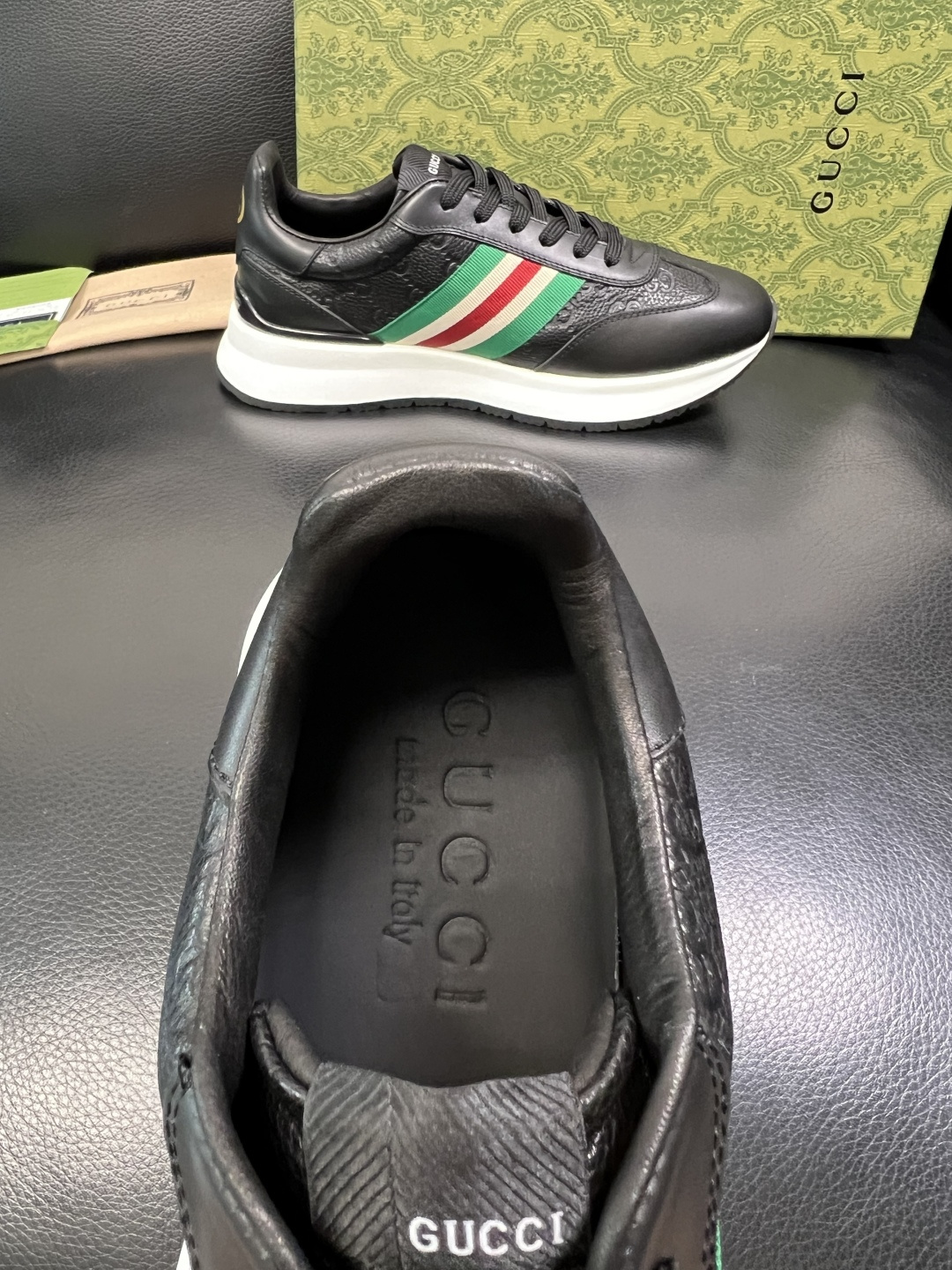 Gucci 高品质 顶级工艺品 古奇 专柜新款原厂配置，意大利进口牛皮面料，进口牛皮内里垫，透气舒适，鞋