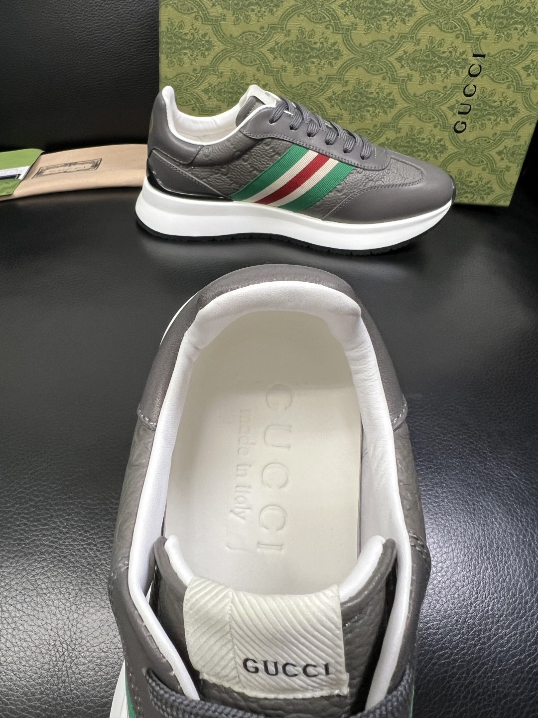 Gucci 高品质 顶级工艺品 古奇 专柜新款原厂配置，意大利进口牛皮面料，进口牛皮内里垫，透气舒适，鞋