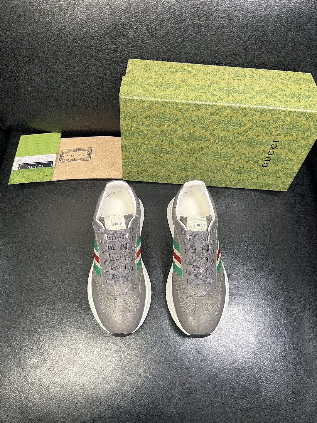 Gucci 高品质 顶级工艺品 古奇 专柜新款原厂配置，意大利进口牛皮面料，进口牛皮内里垫，透气舒适，鞋