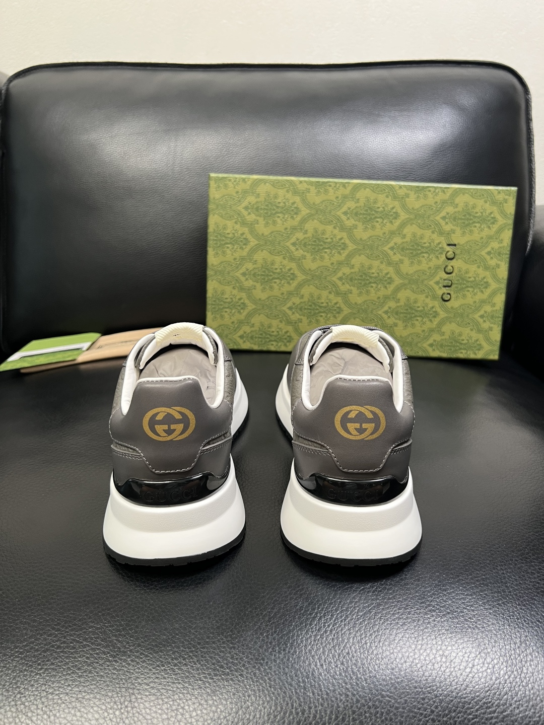 Gucci 高品质 顶级工艺品 古奇 专柜新款原厂配置，意大利进口牛皮面料，进口牛皮内里垫，透气舒适，鞋